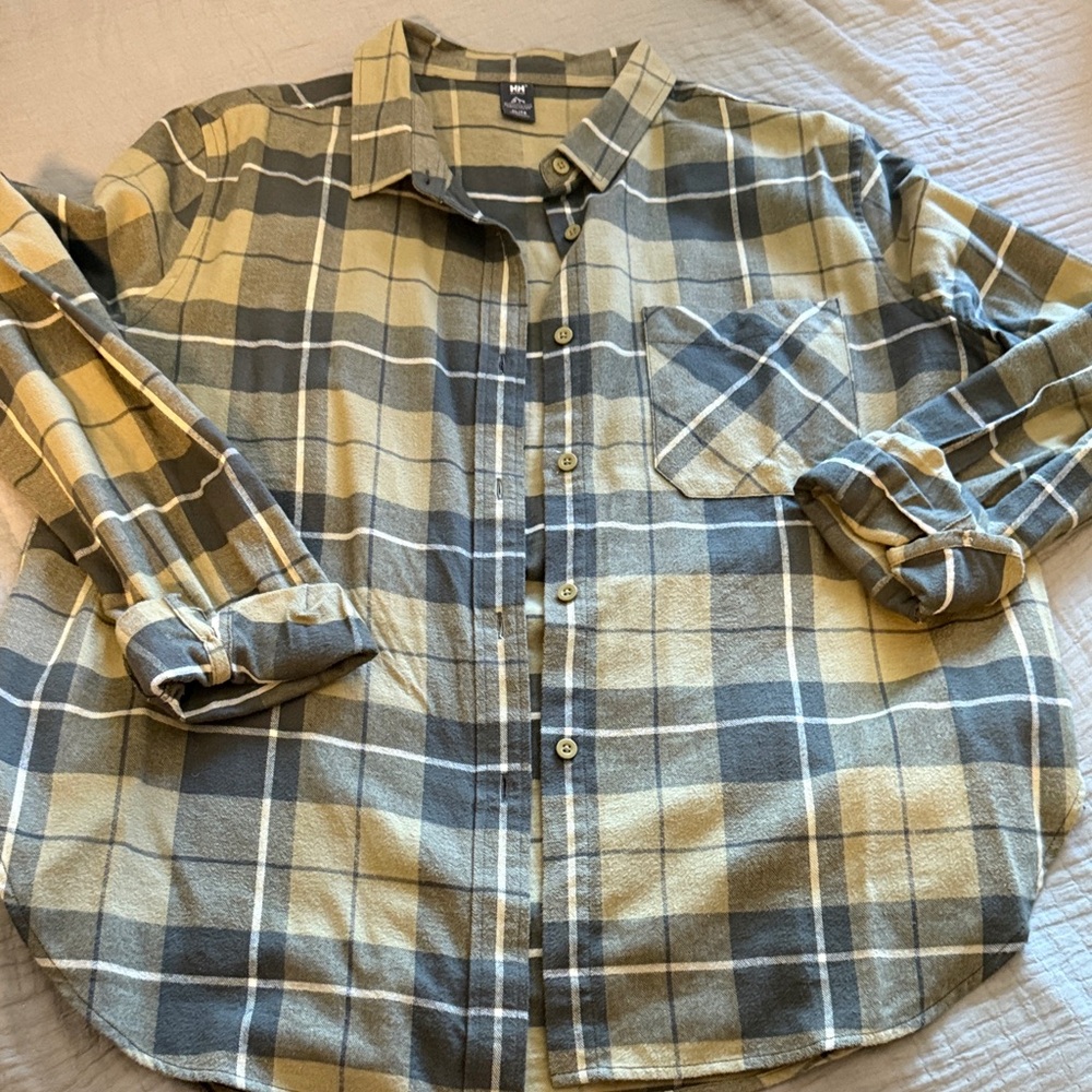 Helly Hansen Plaid Button-Down Shirt in Green